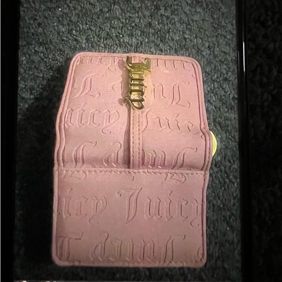 Juicy couture wallet 💕 - Picture 2 of 4